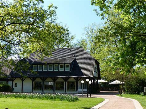 באד סאסנדורף Ferienwohnung Brunnenhaus מראה חיצוני תמונה